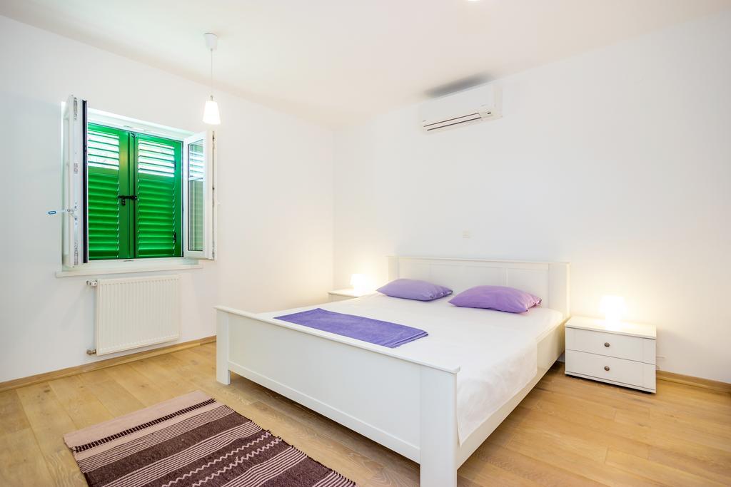 Apartment Barbina Kastelina Sveti Juraj Eksteriør bilde